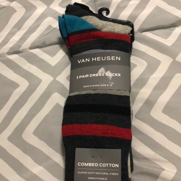 Van Heusen Other - NWT dress socks